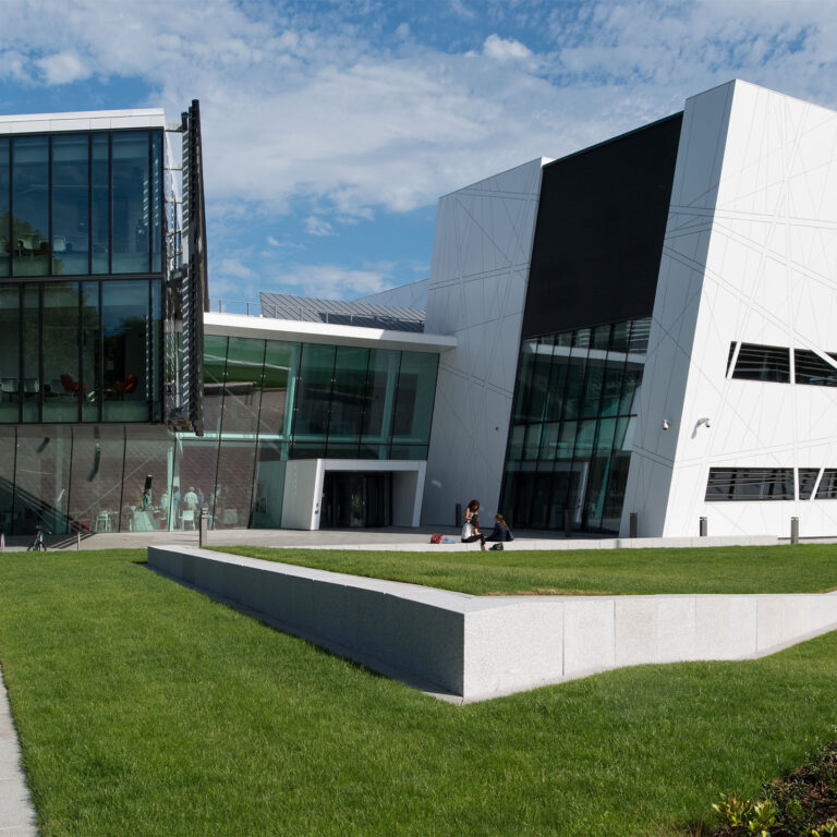 Manchester Cancer Research Centre - Proton Beam Therapy