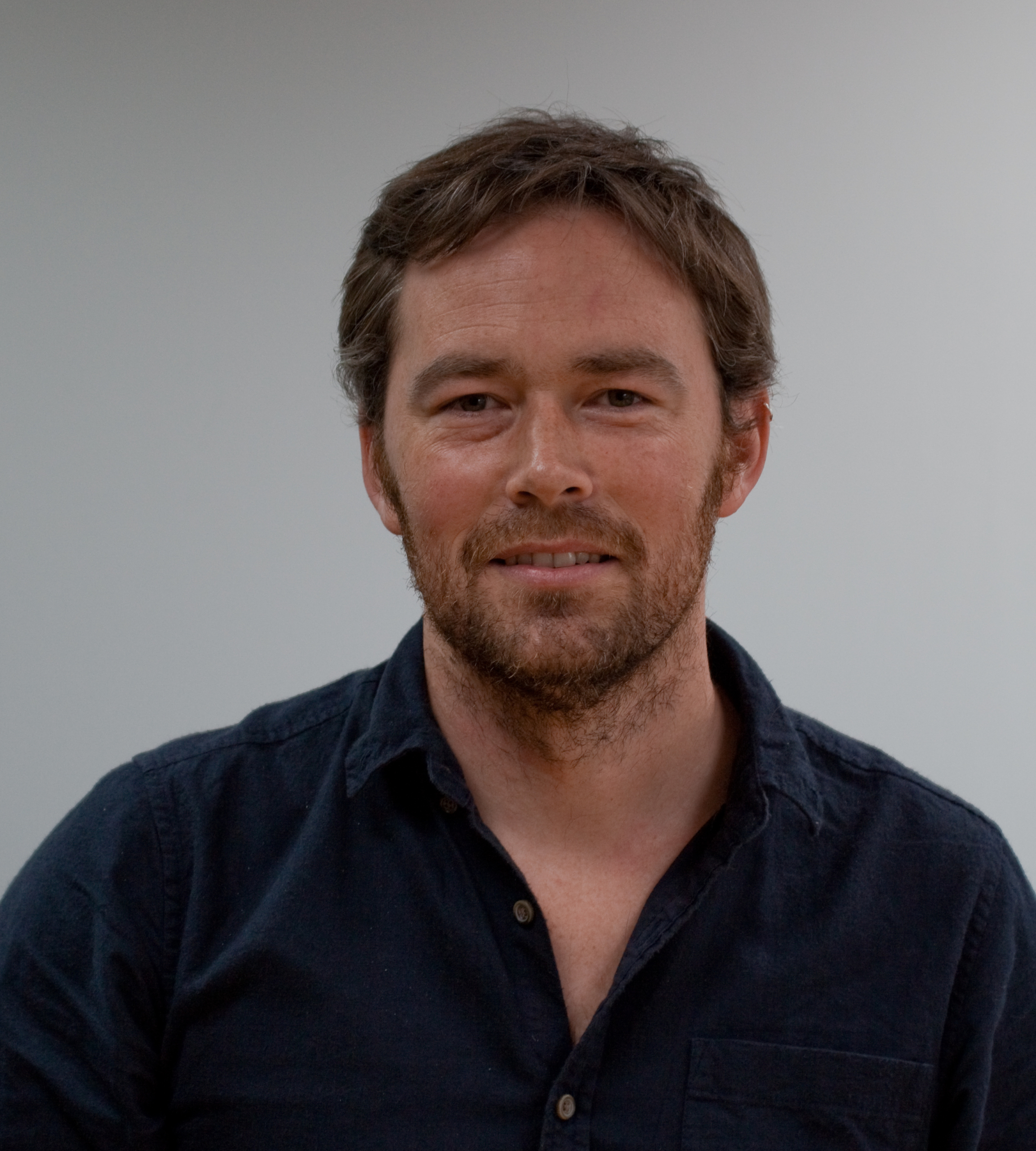 Santiago Zelenay headshot
